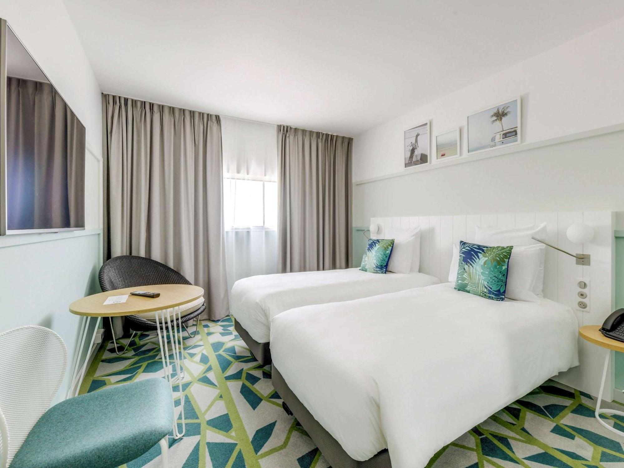 Mercure Paris Orly Airport Exterior foto